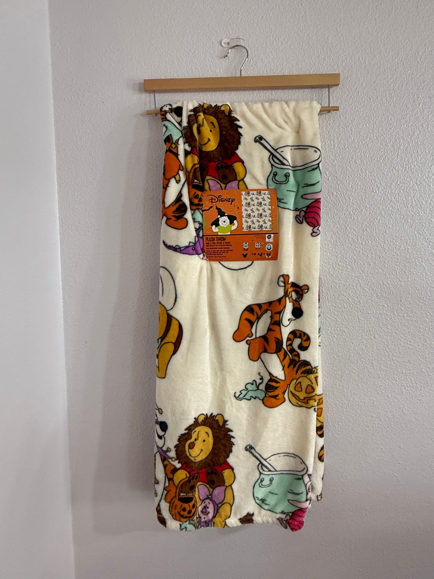 Halloween Honey Friends Plush Throw