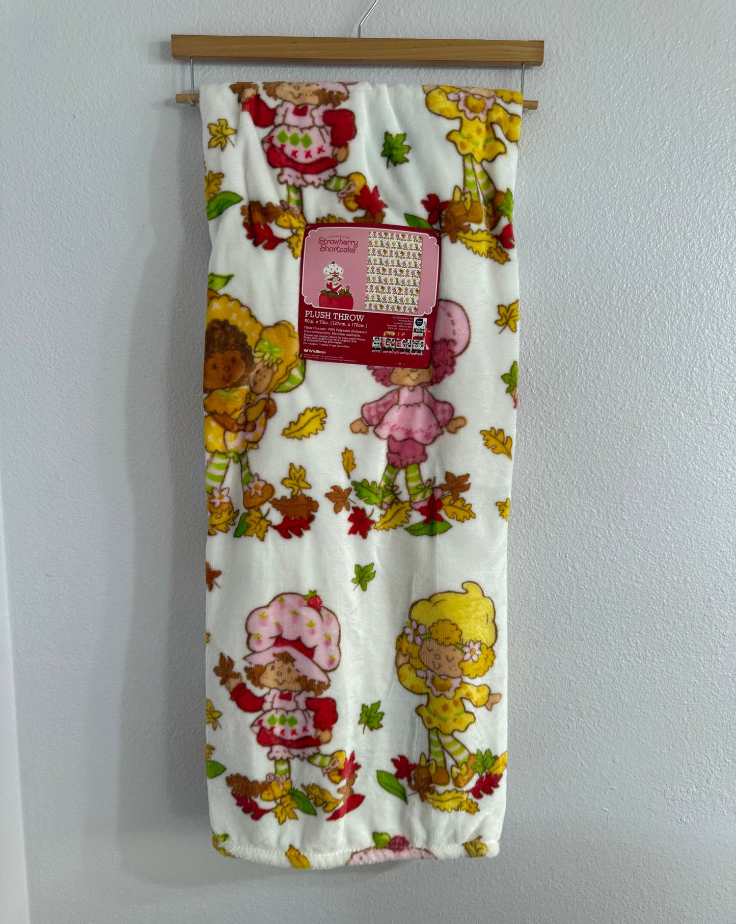 Strawberry and Friends Fall Throw