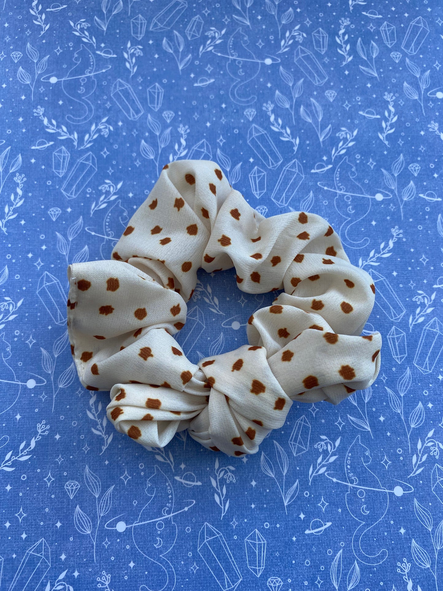 Beige/ Brown Spots Scrunchie