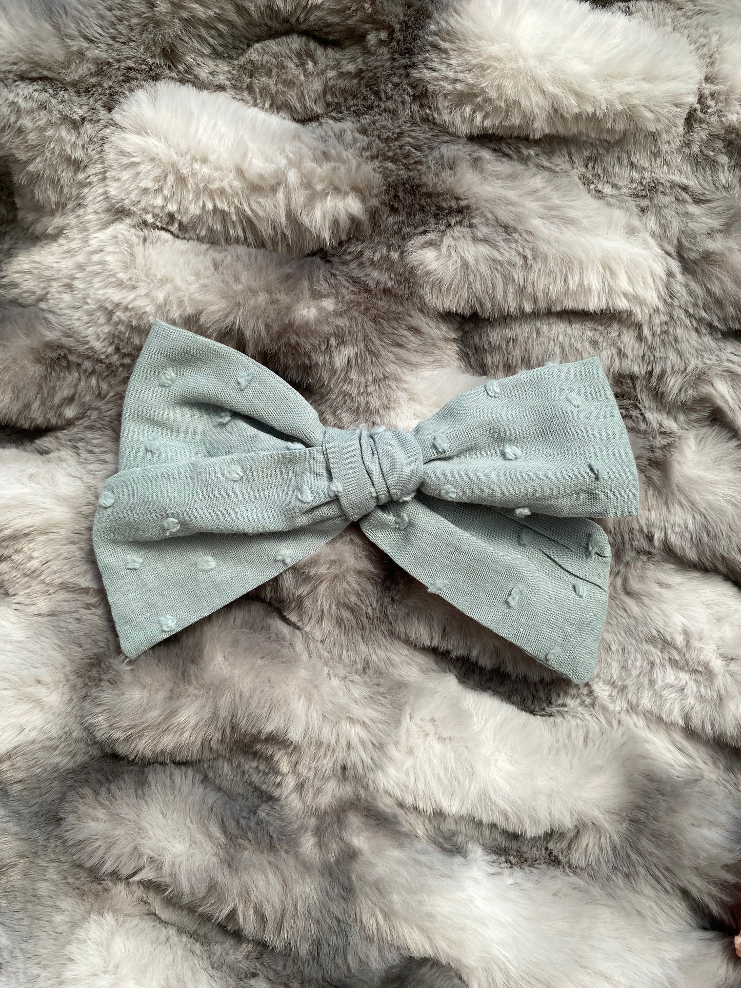 Linen Bows