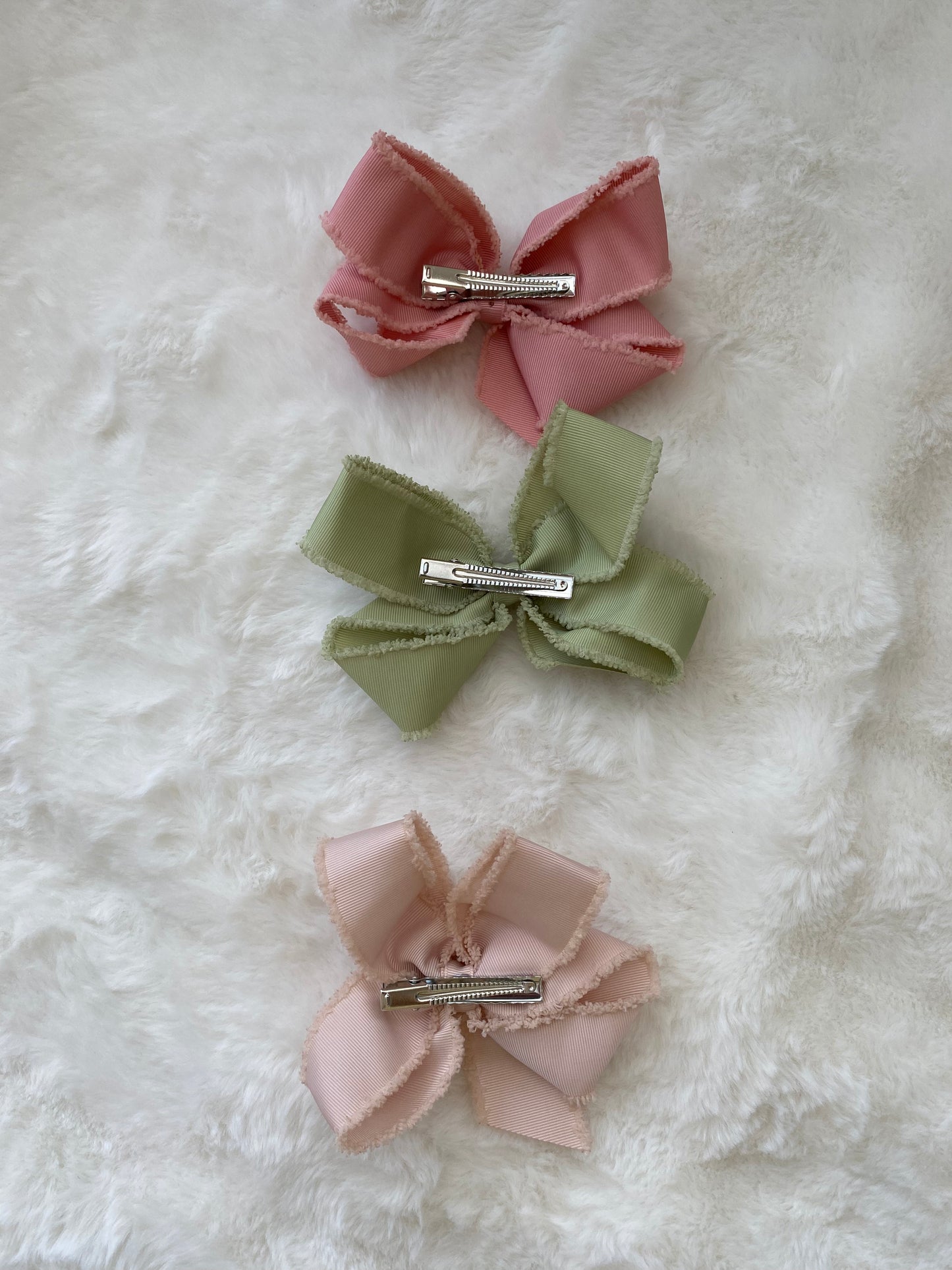 Large Bows