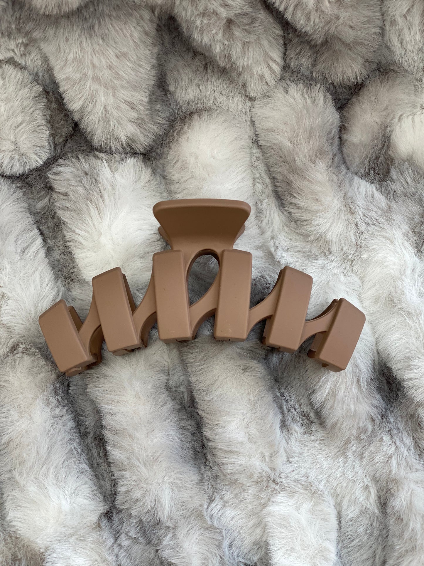 Large Zigzag Hair Claw Clips